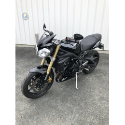 TRIUMPH 675 STREET TRIPLE