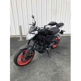 YAMAHA MT 125